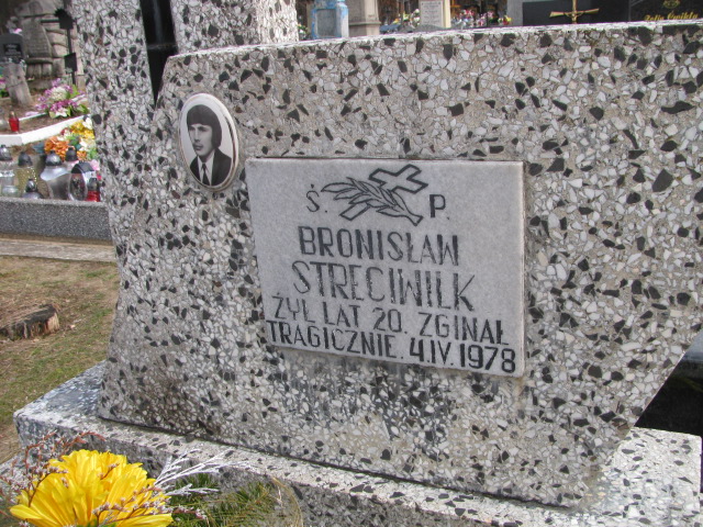 Bronisław Stręciwilk Huta Krzeszowska - Grobonet - Wyszukiwarka osób pochowanych